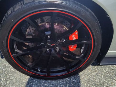 Used 2005 Chevrolet Corvette Coupe w/ Preferred Equipment Group image 19