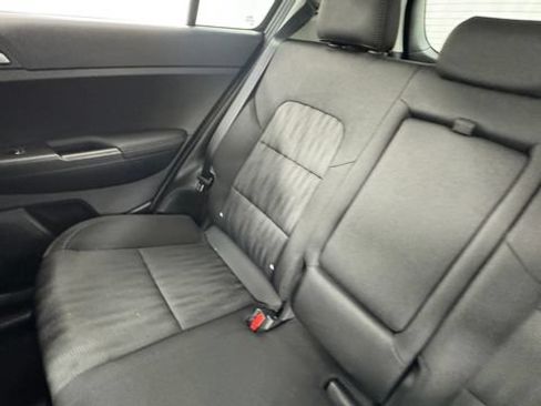 Used 2021 Kia Sportage LX AWD/4WD image 14