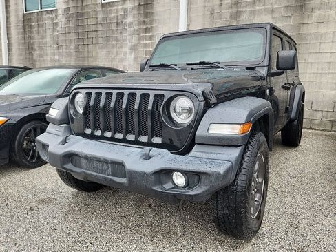 Used 2020 Jeep Wrangler Unlimited Sport S AWD/4WD image 3