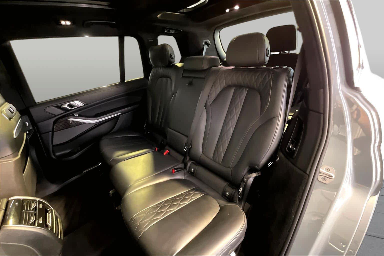 Used 2023 BMW X7 M60i w/ Executive Package AWD/4WD image 21