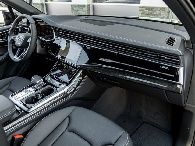 New 2026 Audi Q7 3.0T Premium Plus AWD/4WD image 28