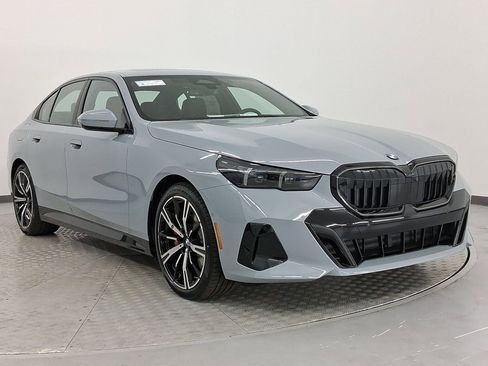 New 2026 BMW 530i w/ M Sport Package image 7