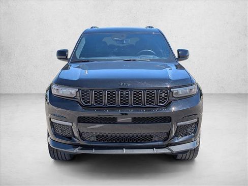Used 2024 Jeep Grand Cherokee L Summit AWD/4WD image 2