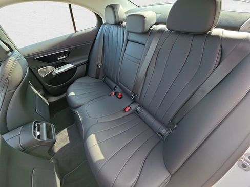 Used 2024 Mercedes-Benz E 350 4MATIC Sedan image 14