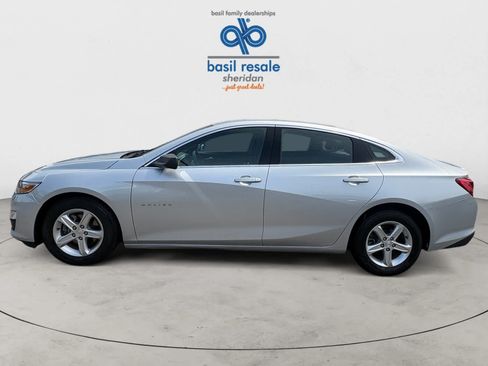 Used 2021 Chevrolet Malibu LS FWD image 3