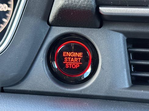 New 2025 Honda Pilot Touring image 21