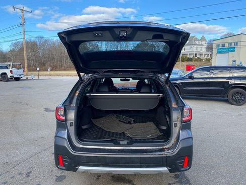 Used 2022 Subaru Outback Limited image 27