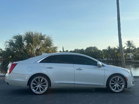 Used 2015 Cadillac XTS Luxury image 6