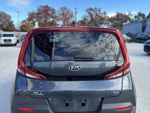 Used 2020 Kia Soul EX FWD image 4