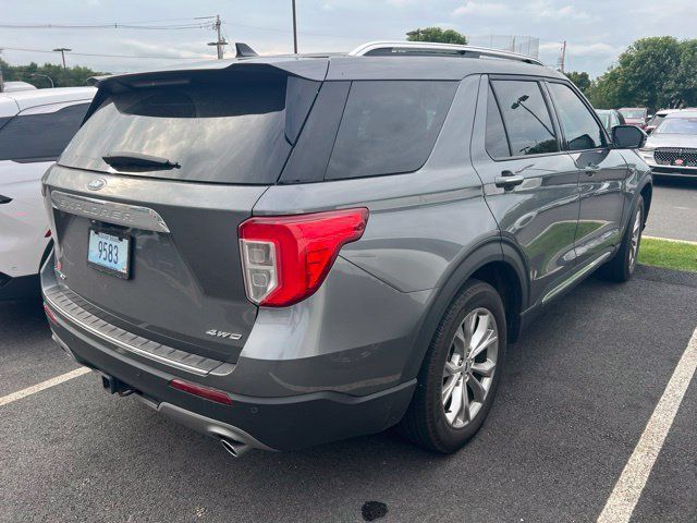 Used 2024 Ford Explorer Limited w/ Limited Technology Package AWD/4WD image 4