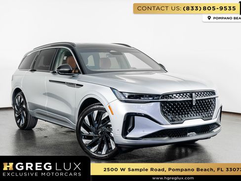 Used 2024 Lincoln Nautilus Black Label w/ Jet Appearance Package (87T) image 1