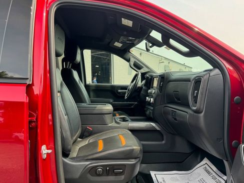 Used 2021 GMC Sierra 1500 AT4 w/ AT4 Preferred Package AWD/4WD image 14