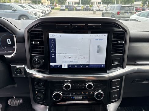 Used 2022 Ford F150 Lariat w/ Equipment Group 502A High AWD/4WD image 24