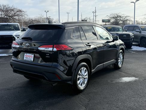 Certified 2022 Toyota Corolla Cross LE image 8
