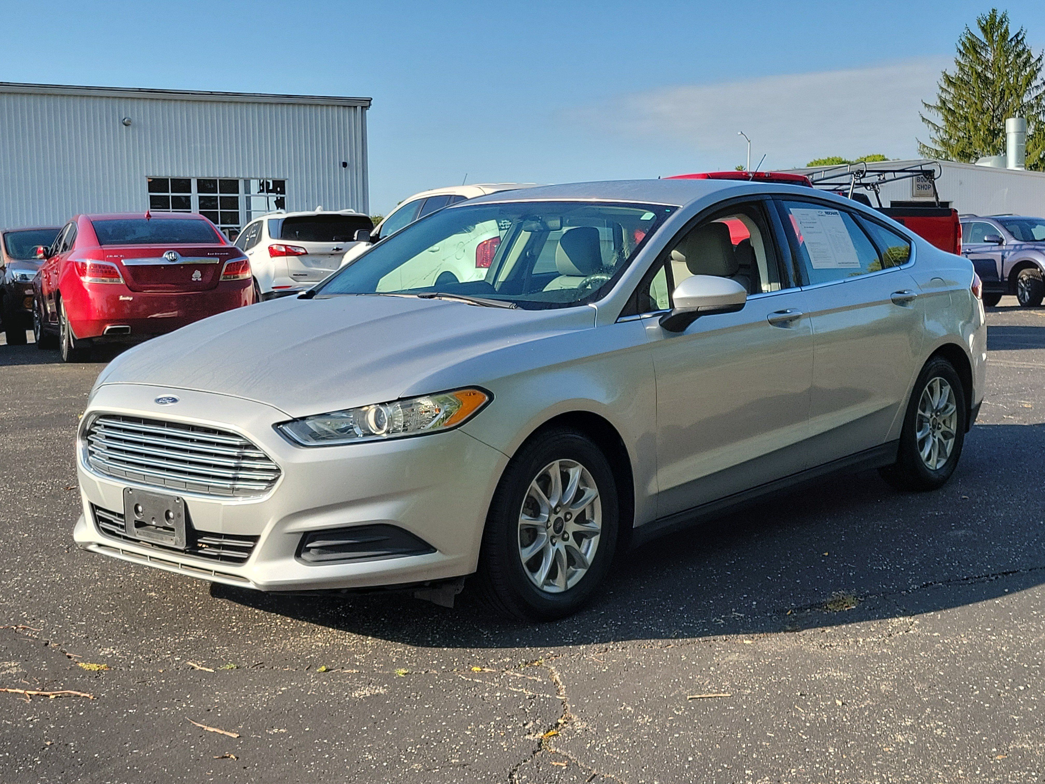 Used 2015 Ford Fusion S FWD image 2