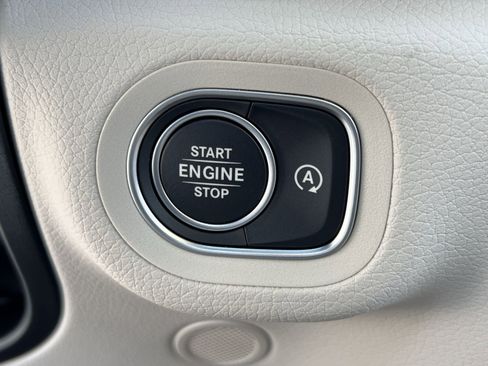 New 2026 Mercedes-Benz GLE 450 4MATIC image 32