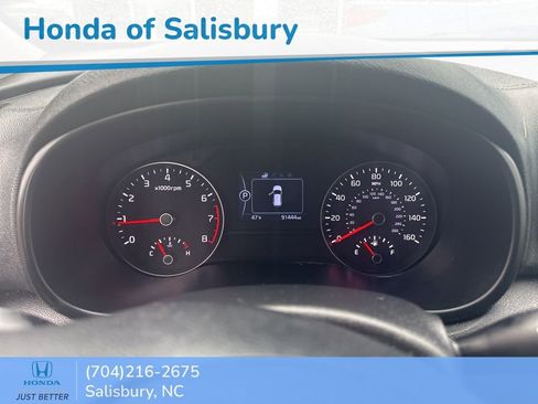 Used 2017 Kia Sportage LX image 3