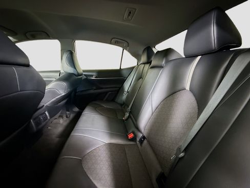Used 2023 Toyota Camry XSE image 25