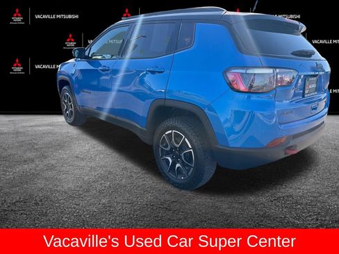 Used 2025 Jeep Compass Trailhawk AWD/4WD image 4