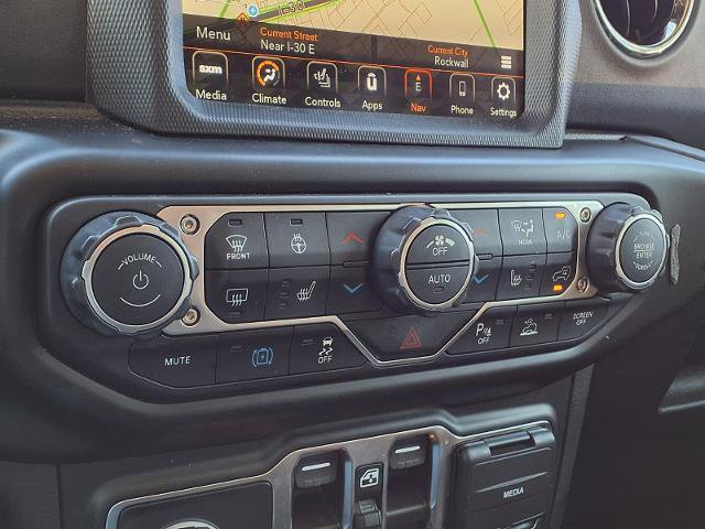 Used 2022 Jeep Wrangler Unlimited Sahara AWD/4WD image 7