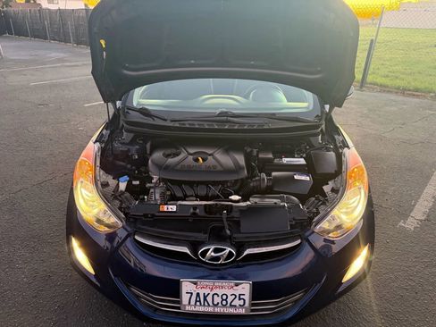 Used 2013 Hyundai Elantra Limited w/ Technology Pkg image 9