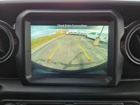 Used 2021 Jeep Wrangler Unlimited Sport image 25