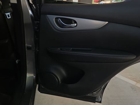 Used 2020 Nissan Rogue Sport SL image 18