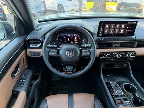 Certified 2026 Honda Passport TrailSport Elite image 4