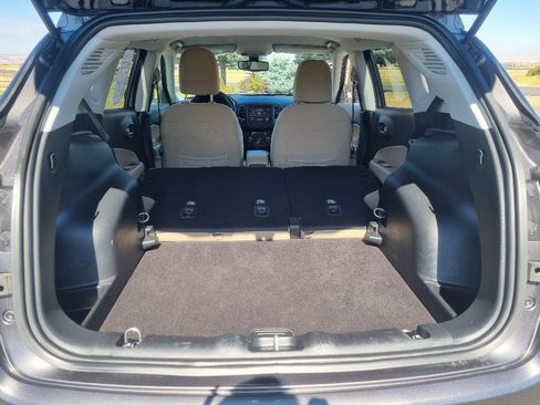 Used 2018 Jeep Compass Sport AWD/4WD image 16