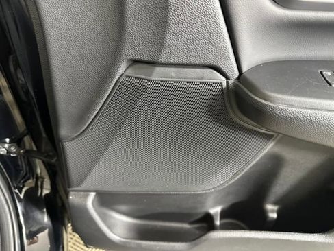 Used 2020 Honda CR-V Touring image 29