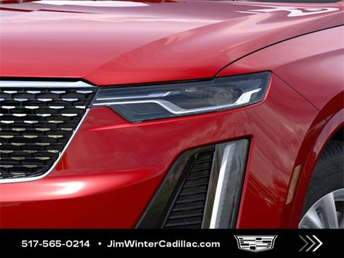 New 2025 Cadillac XT6 Luxury image 10
