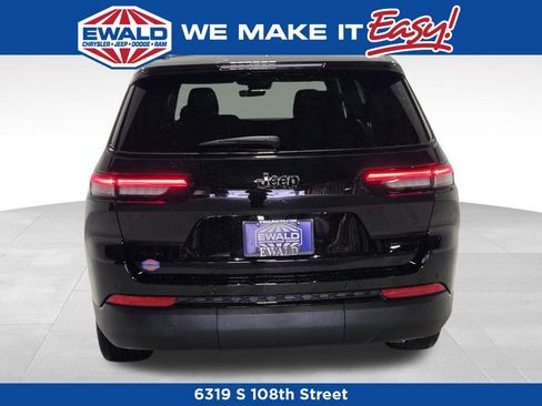 New 2025 Jeep Grand Cherokee L Limited w/ Black Appearance Package image 19