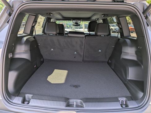 New 2026 Jeep Cherokee Limited AWD/4WD image 13