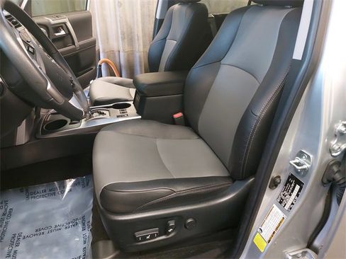 Used 2022 Toyota 4Runner SR5 Premium image 15