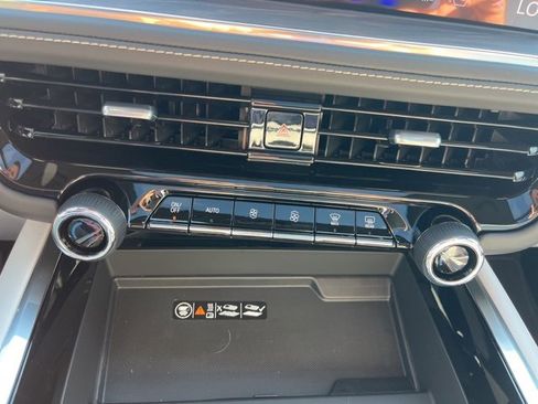 New 2026 Chevrolet Suburban Premier w/ Sun And Tow Package image 36