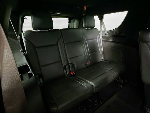 Used 2021 Chevrolet Suburban LT w/ Max Trailering Package RWD image 14