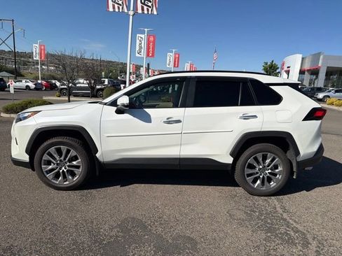 Used 2022 Toyota RAV4 Limited AWD/4WD image 6