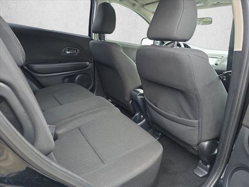 Used 2018 Honda HR-V LX image 11