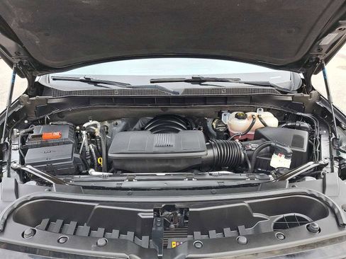 Used 2024 Chevrolet Suburban Premier image 35