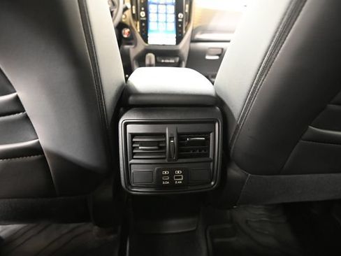 Used 2026 Subaru Forester Premium AWD/4WD image 27