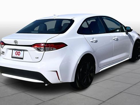 Used 2022 Toyota Corolla LE image 13