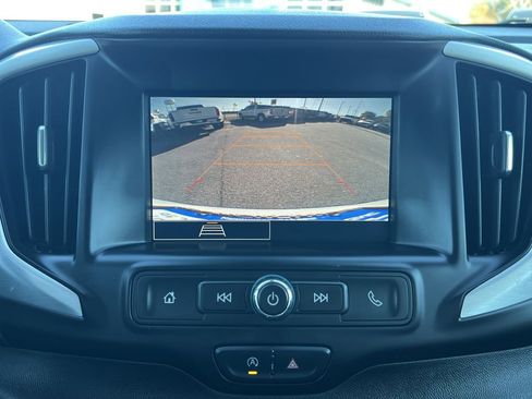 Used 2024 GMC Terrain SLE image 5