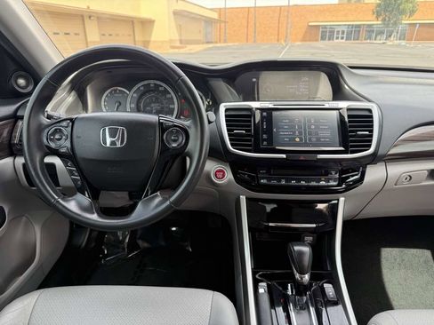 Used 2017 Honda Accord EX-L image 17