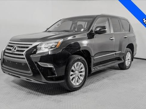 Used 2017 Lexus GX 460 Premium AWD/4WD image 2