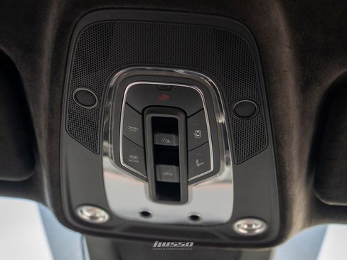 Used 2021 Lamborghini Urus image 55