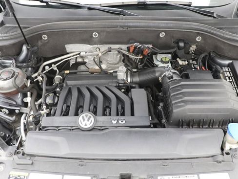 Used 2019 Volkswagen Atlas SE w/ Panoramic Sunroof Package image 30