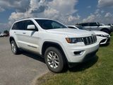 Used 2021 Jeep Grand Cherokee Laredo image 3