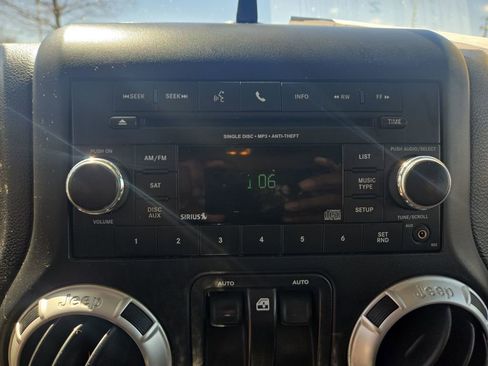 Used 2017 Jeep Wrangler Sahara w/ Connectivity Group image 49