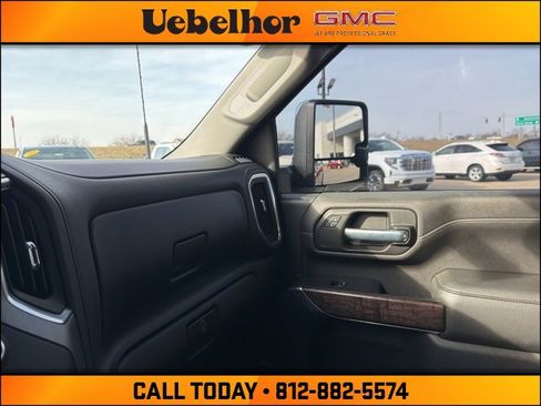 Used 2021 GMC Sierra 2500 Denali w/ Denali Black Diamond Edition image 31