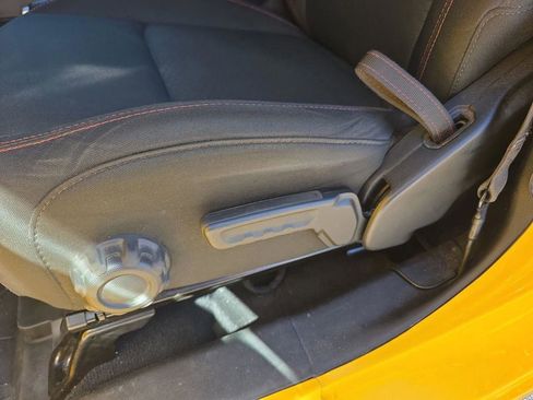 Used 2018 Jeep Wrangler Unlimited Rubicon AWD/4WD image 27